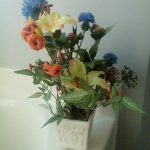 👵GREAT UC JANE SEYMOUR LILY FLOWER ARRANGEMENT